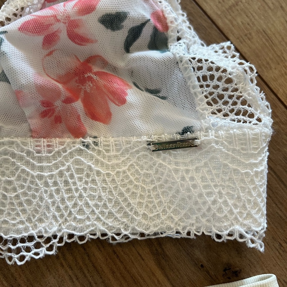 Bralettes - Picture 3 of 3